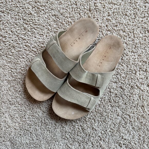 Reef Ojai Two Bar Suede Slide Sandals – Men’s Size 8 (Beige/Tan) main image 6